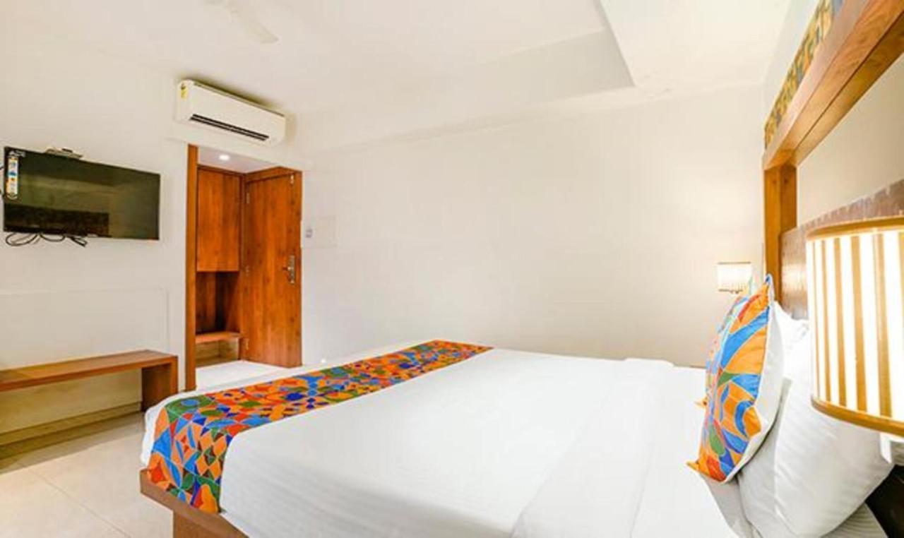 Srikrishna Paradise Hotel Thane Navi Mumbai Exterior foto