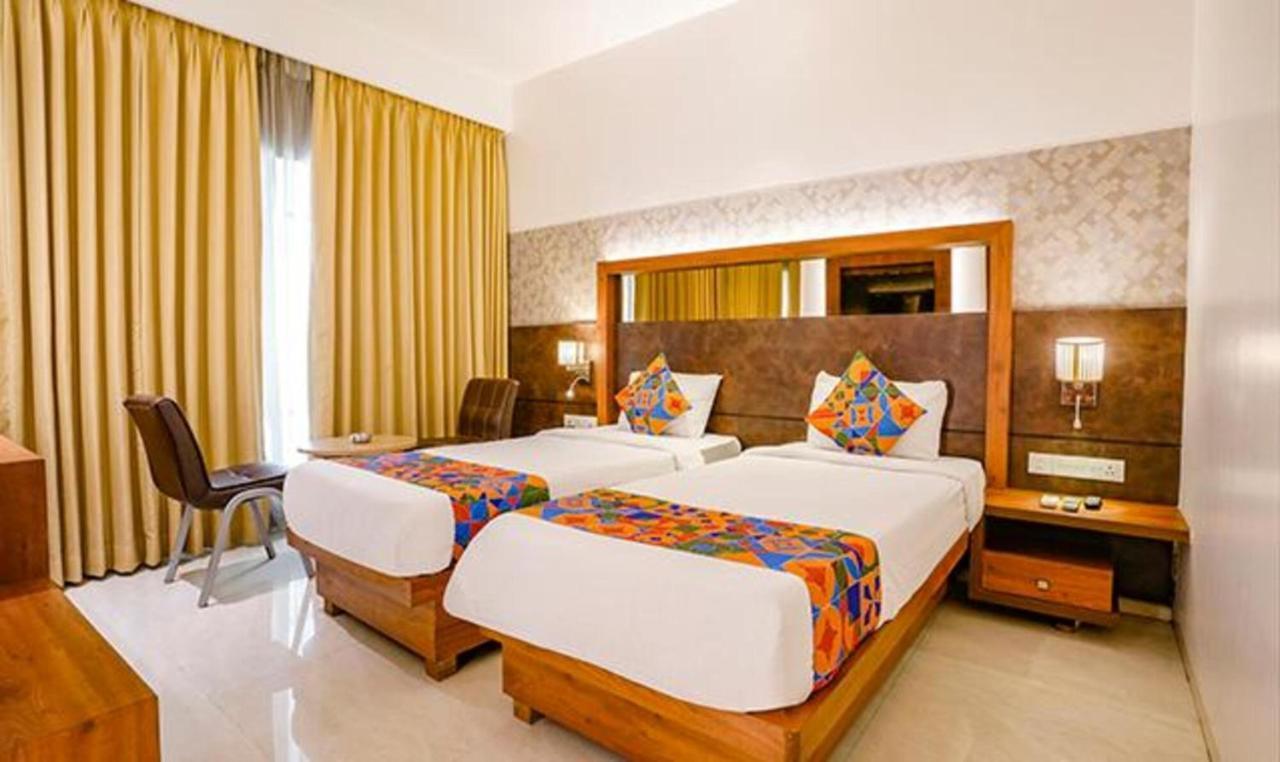 Srikrishna Paradise Hotel Thane Navi Mumbai Exterior foto