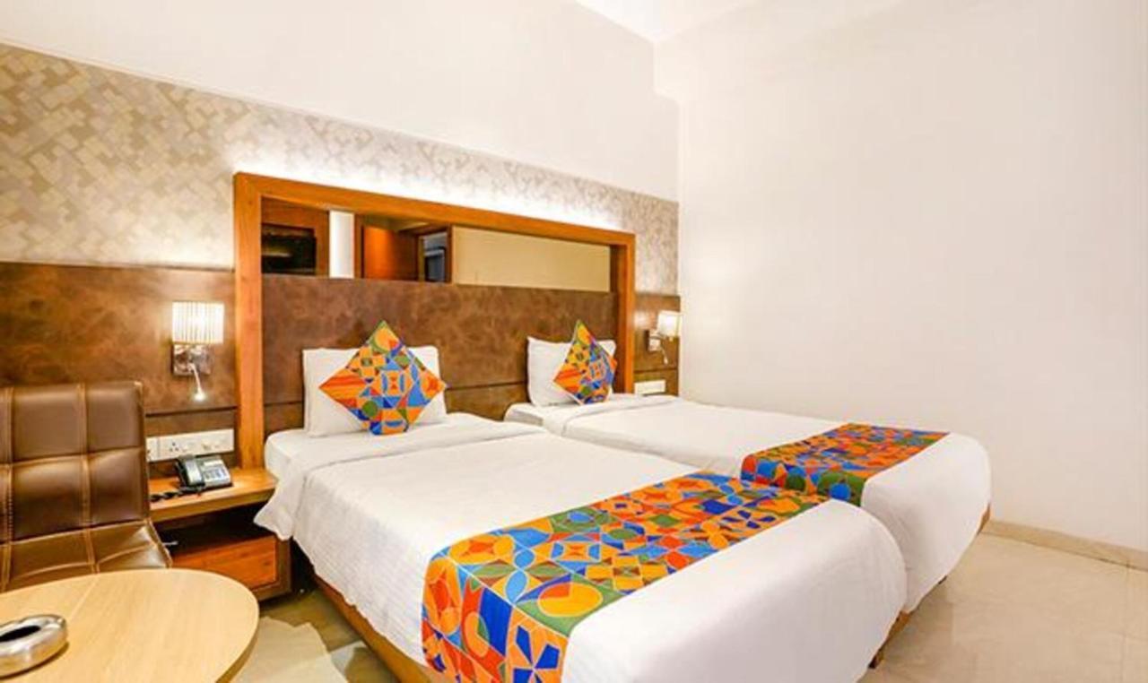 Srikrishna Paradise Hotel Thane Navi Mumbai Exterior foto