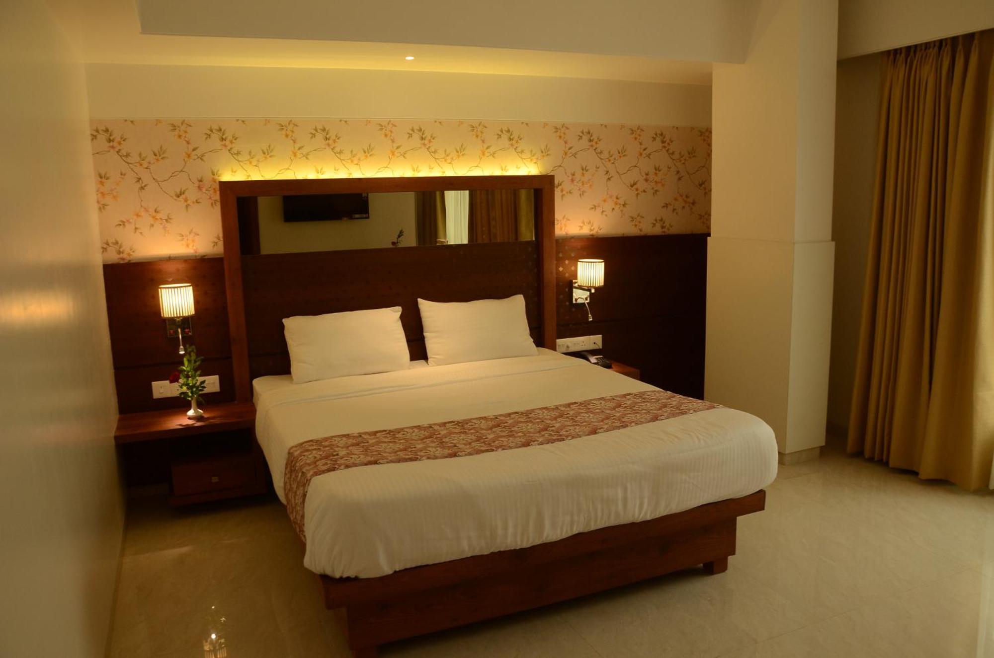 Srikrishna Paradise Hotel Thane Navi Mumbai Exterior foto